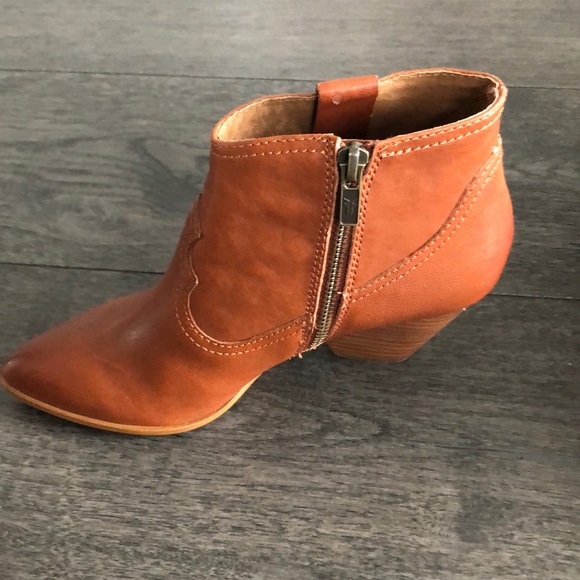 💖HP 01/12💖Frye reina booties for woman’s - Picture 5 of 8